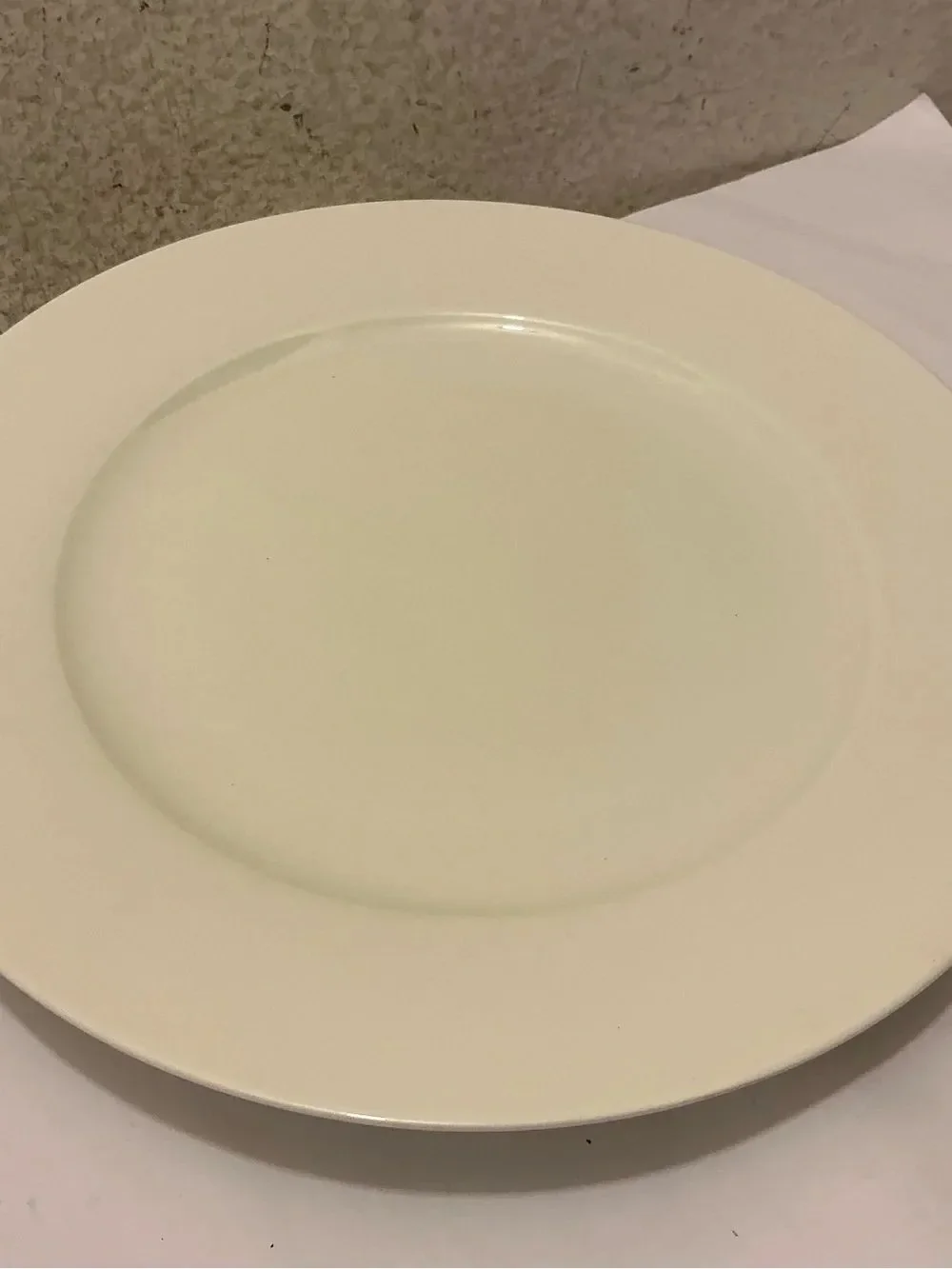 Mikasa Delray Bone China (6 Piece Set) Of 4 Dinner & 2 Salad Plates G26
